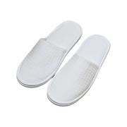 Sản Xuất Dép Thiết Kế Nhiều Chất Liệu